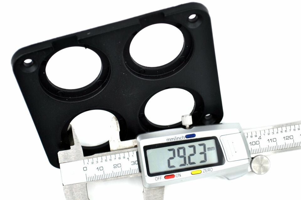 4 Yuvarlak Delikli Pano Montaj Port Plastik Yuva Çakmak USB Panel MT-SK64