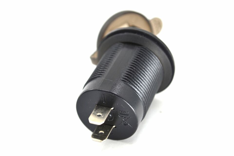 12V Tekne Karavan Akü Voltmetreli USB Şarj Portu MT-06