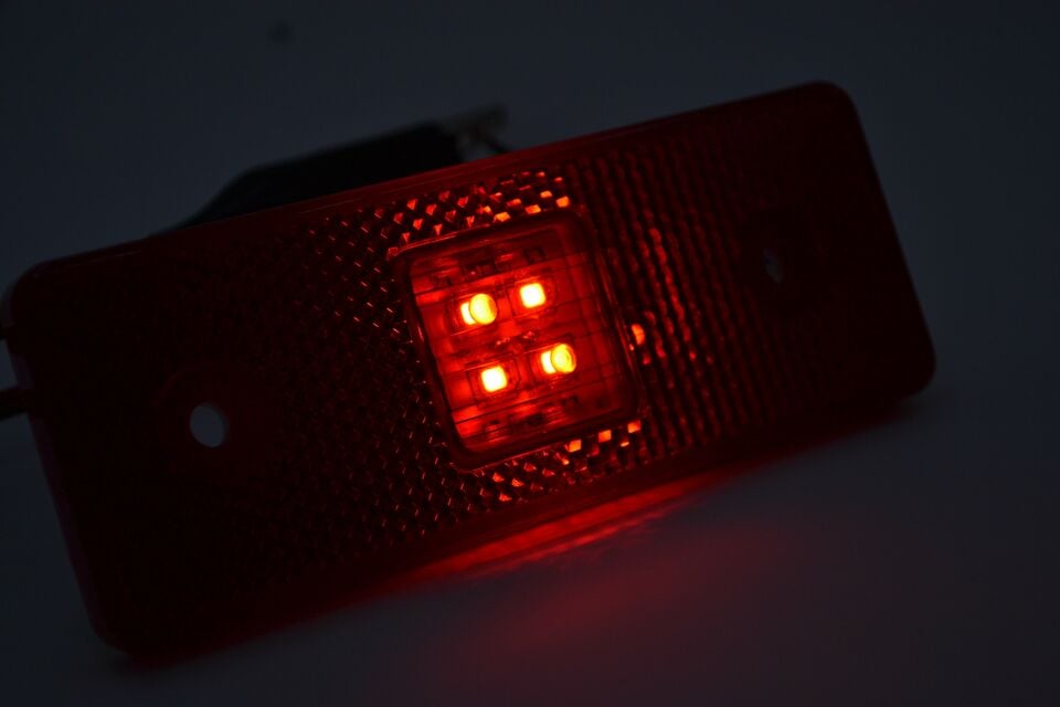 2 Adet 12V Kırmızı Reflektör Dikdörtgen Ledli Side Marker Lamba