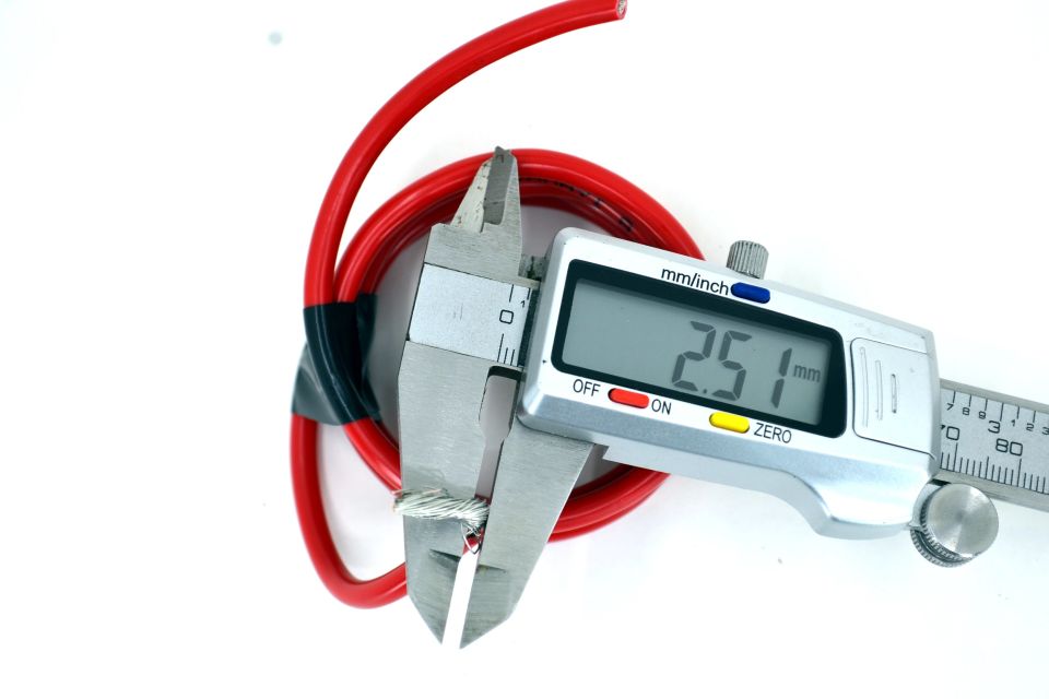 50 Metre 5mm² Kırmızı Bakır Kablo Kalaylı Nyaf Tekne Oto Karavan Elektrik Tesisat Kablosu Top