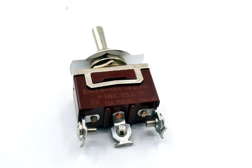 Toggle Switch 1-0-2 Yaylı Metal Anahtar 3 Pin 12V-220V 15A