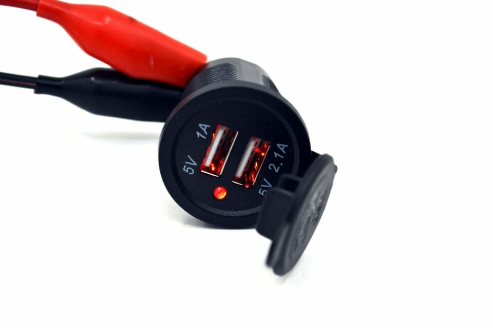 12V Tekne Karavan USB Şarj Portu Kırmızı Işıklı MT-49