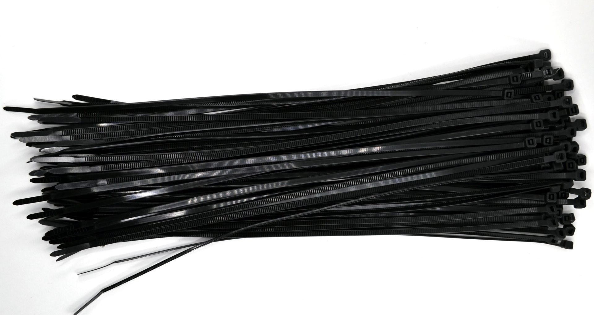300x3,6 Ultraviyole Dayanıklı Kablo Bağı Siyah 100 Adetli Poşet MT-UV300