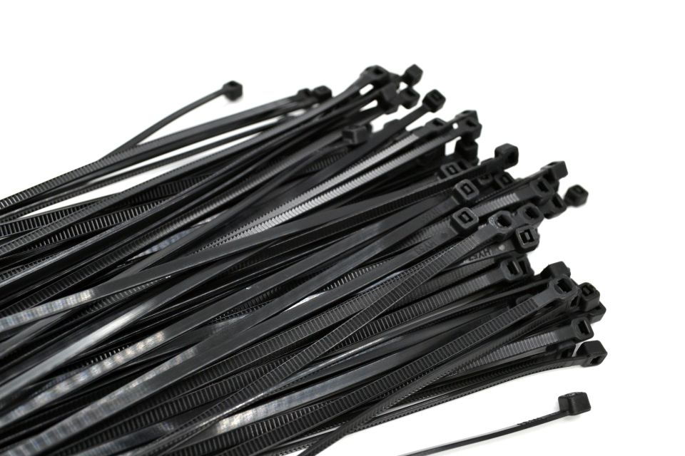 300x3,6 Ultraviyole Dayanıklı Kablo Bağı Siyah 100 Adetli Poşet MT-UV300
