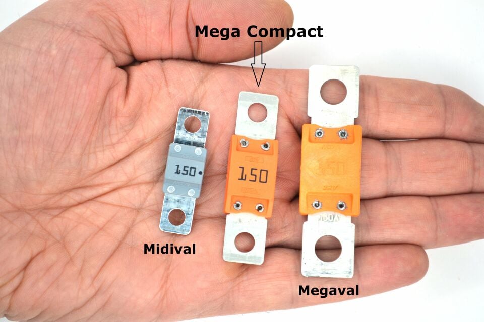 Mega Compact Sigorta CAL.5 Siyah Cal5 DC Bakır