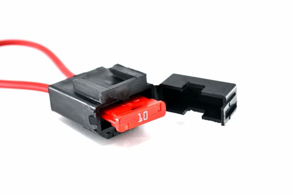 Standart Bıçak Sigorta Yuvası 2.5mm² Kablolu Kapaklı İç Mekan MT-SY25