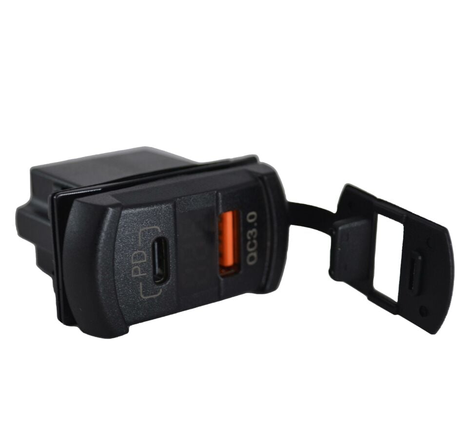 12V 24V DC USB QC3.0 Type-C PD Şarj Port Voltmetreli Dikdörtgen MT-UM02