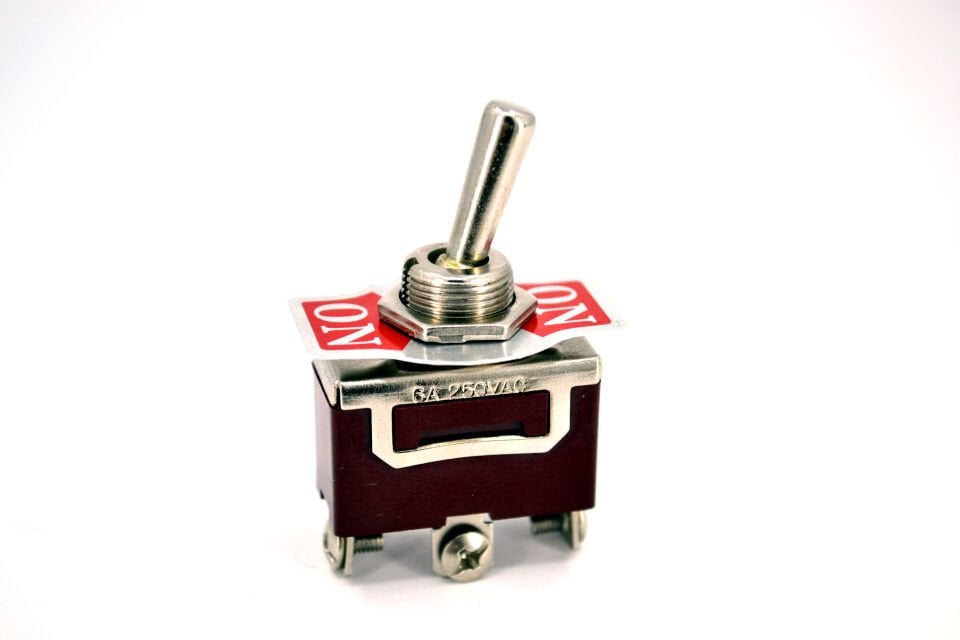Toggle Switch 1-1 Metal Anahtar 3 Pin 12V-220V MT-ANS04