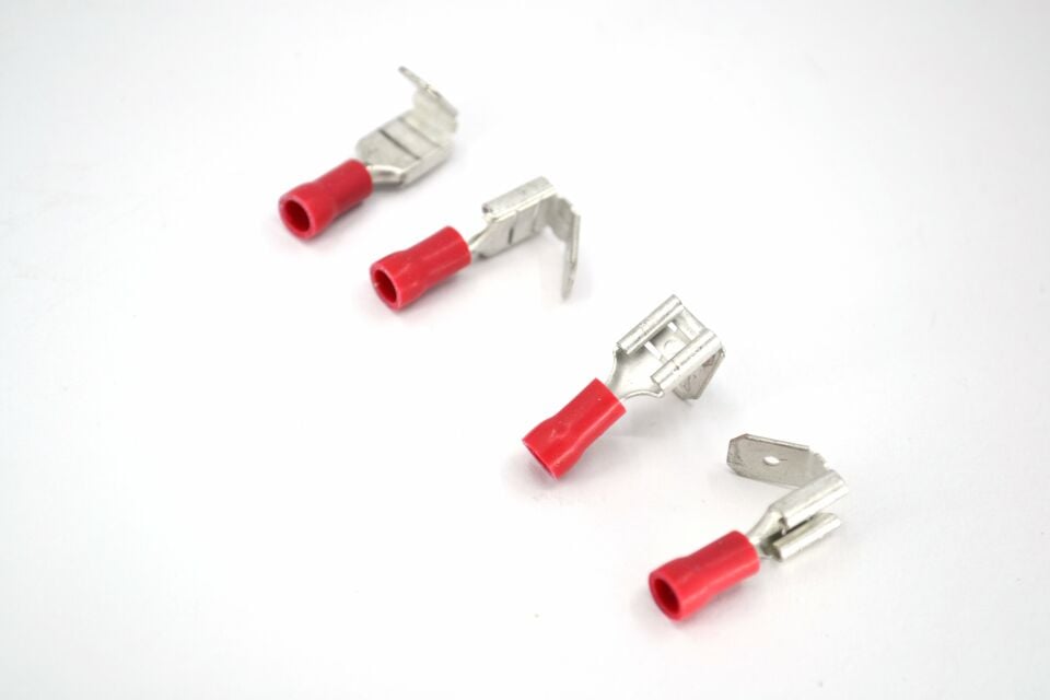 100 Adet 0,50-1,50mm Kablo Ucu 6,3 Erkek Dişi Dönüşlü Fiş Kırmızı Sıkmalı MT-SPGK63