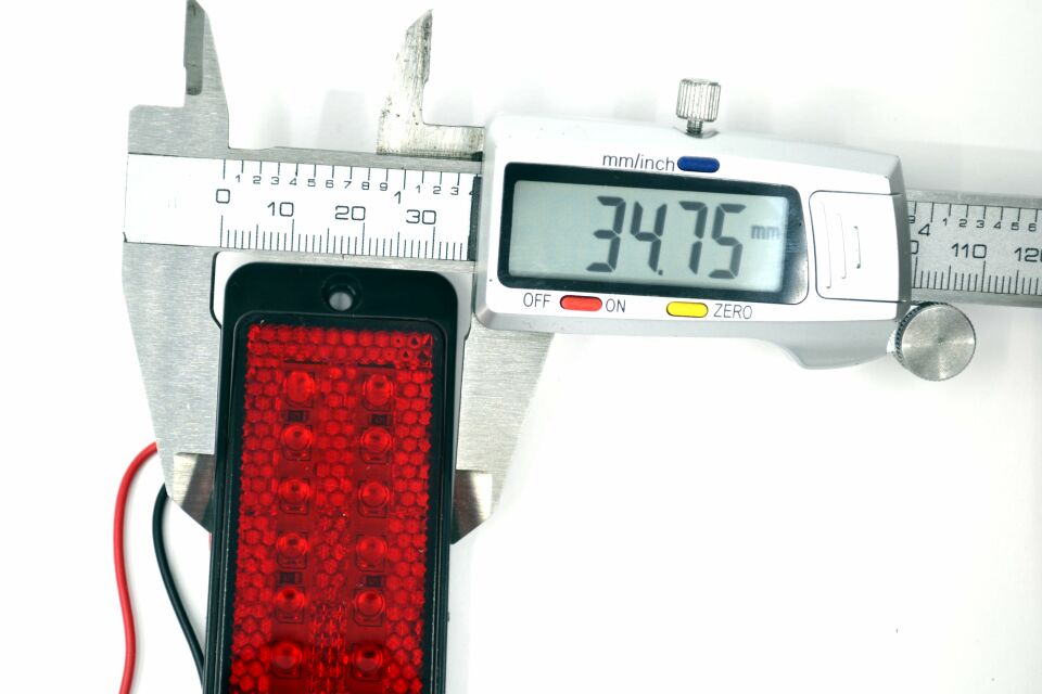 Kırmızı Çakarlı Dikdörtgen Reflektör Motosiklet Karavan Dorse 12V 24V