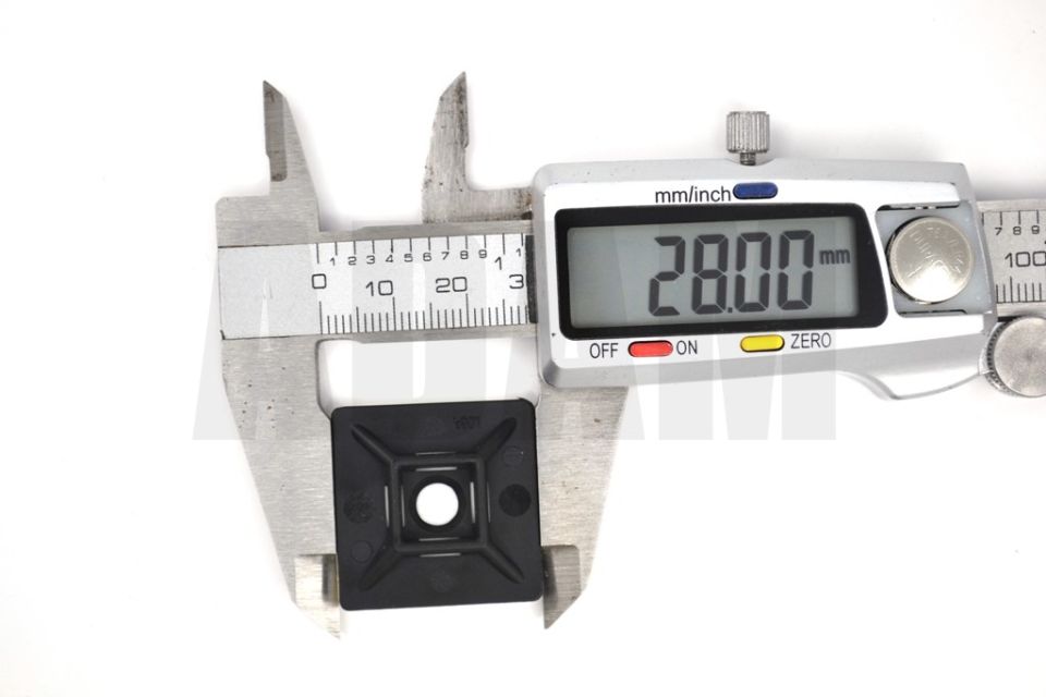 100 Adet Siyah 28x28 Yapışkanlı Kroşe Kablo Bağı Genişliği 4,8mm'e Kadar