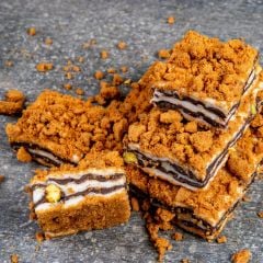 KATMER-Layered Turkish Delight with Lotus Biscuits, Pistachio and Chocolate