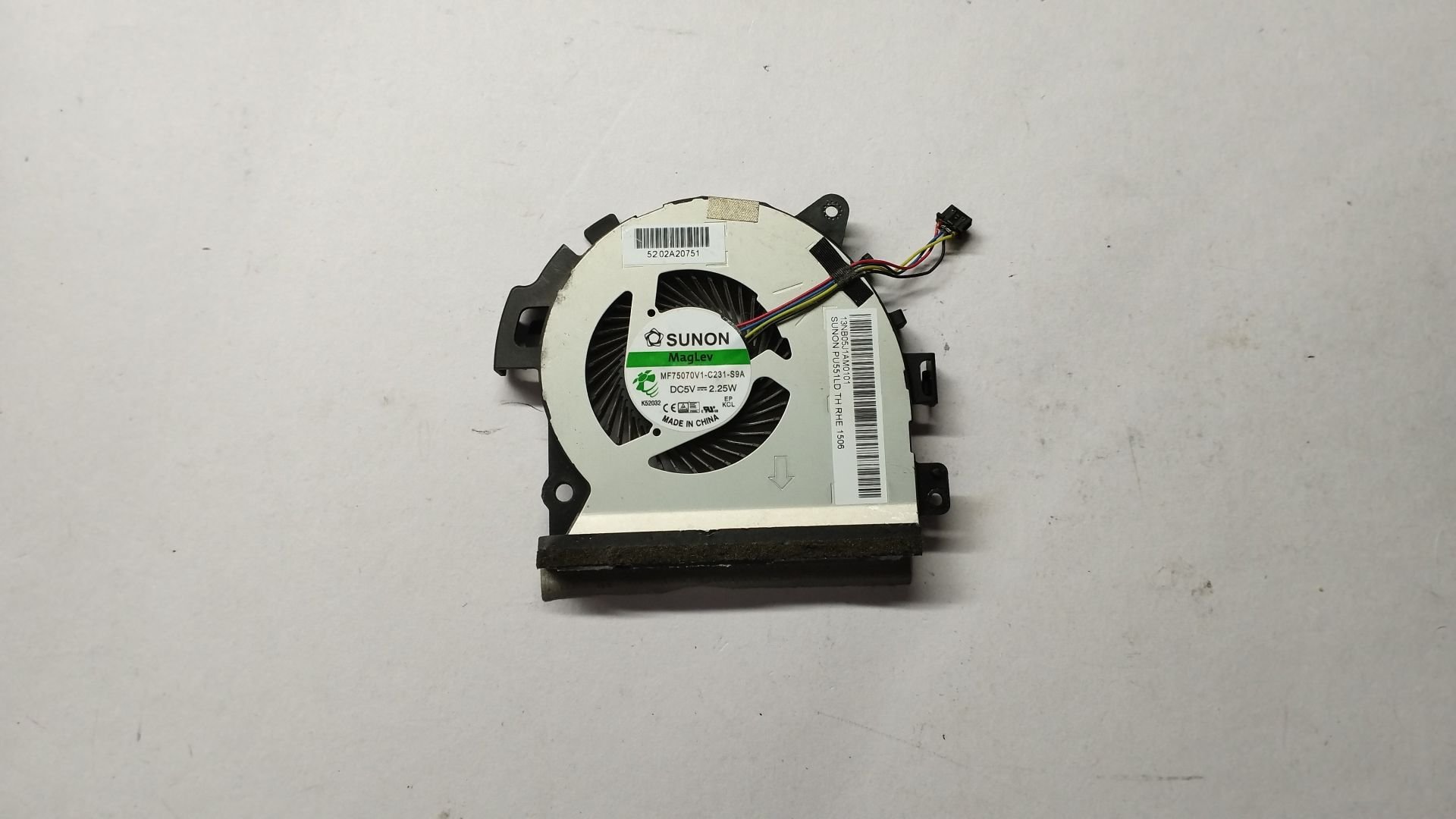 ASUS Pro PU551 PU551JA PU551LA PU500 PU500CA Pro551L Pro551LA Pro551LD 13NB0551AM0101 FAN