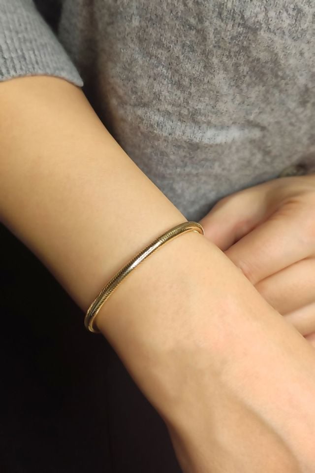 MOOM MÜCEVHERAT 14 Ayar Altın Bileklik Esneyebilen Her Bileğe Uygun Boyutta Ayarlanabilir