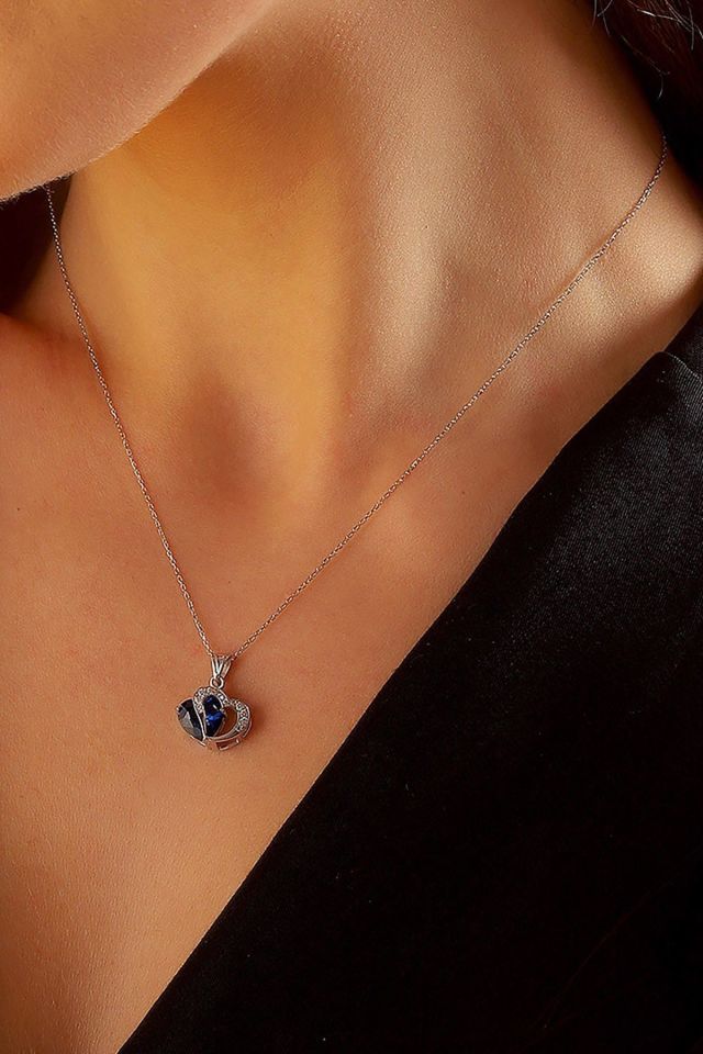 Moom Mücevherat Kadın 14 Ayar Lazuli Beyaz Altın Taşlı Kalpli Kolye