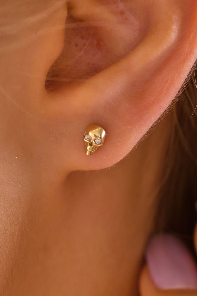 MOOM MÜCEVHERAT 14 Ayar Altın Tragus Küpe Kuru Kafa Vidalı