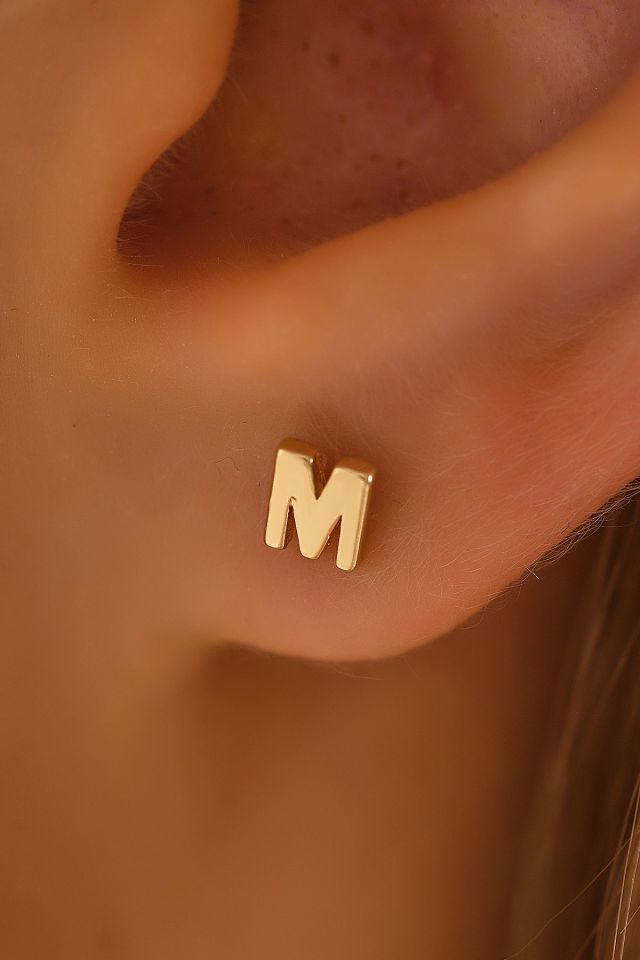 MOOM MÜCEVHERAT 14 Ayar Altın Tragus Küpe Harf Vidalı Tüm Harfler Mevcuttur