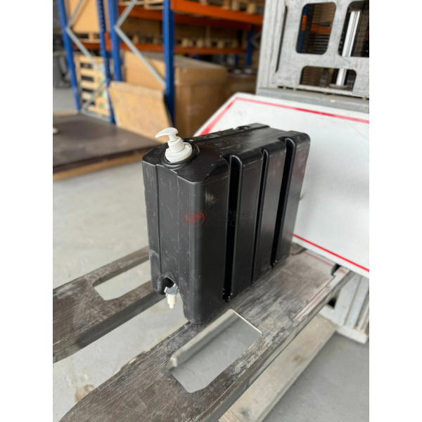 TIRSAN PLASTİK DİK SU TANKI 45 LT