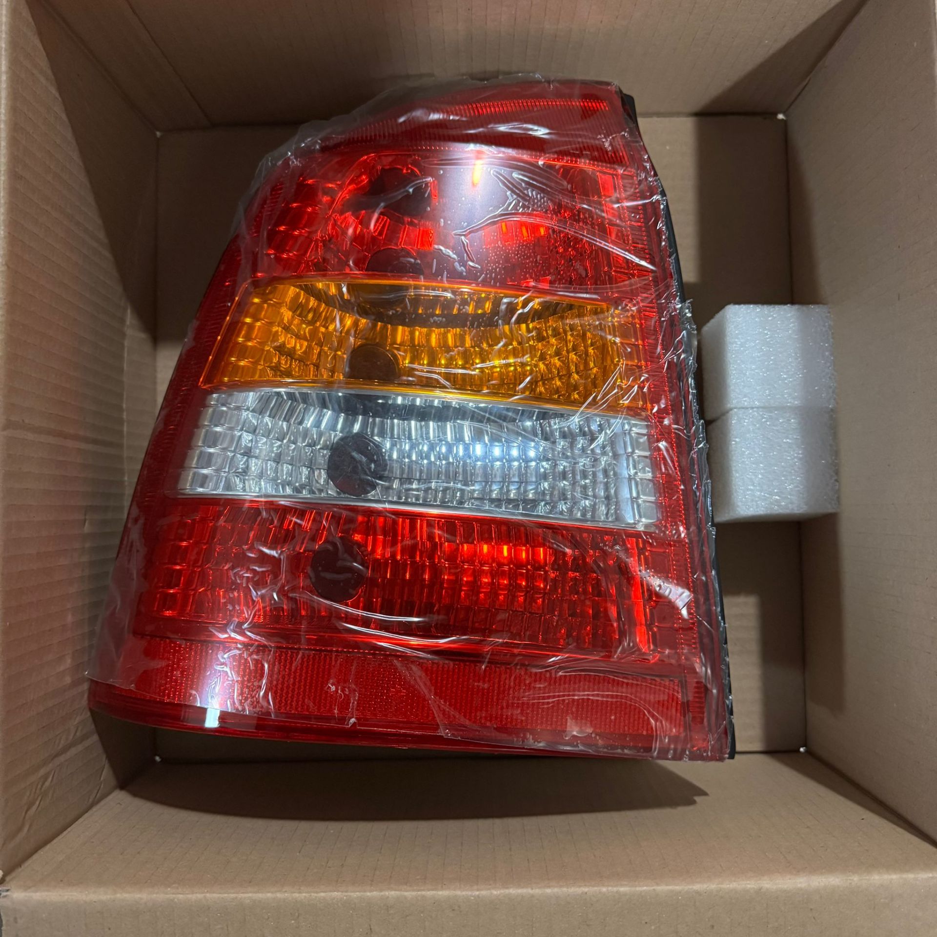 Opel Astra G Stop Lambası Sol Sedan Carello Marka