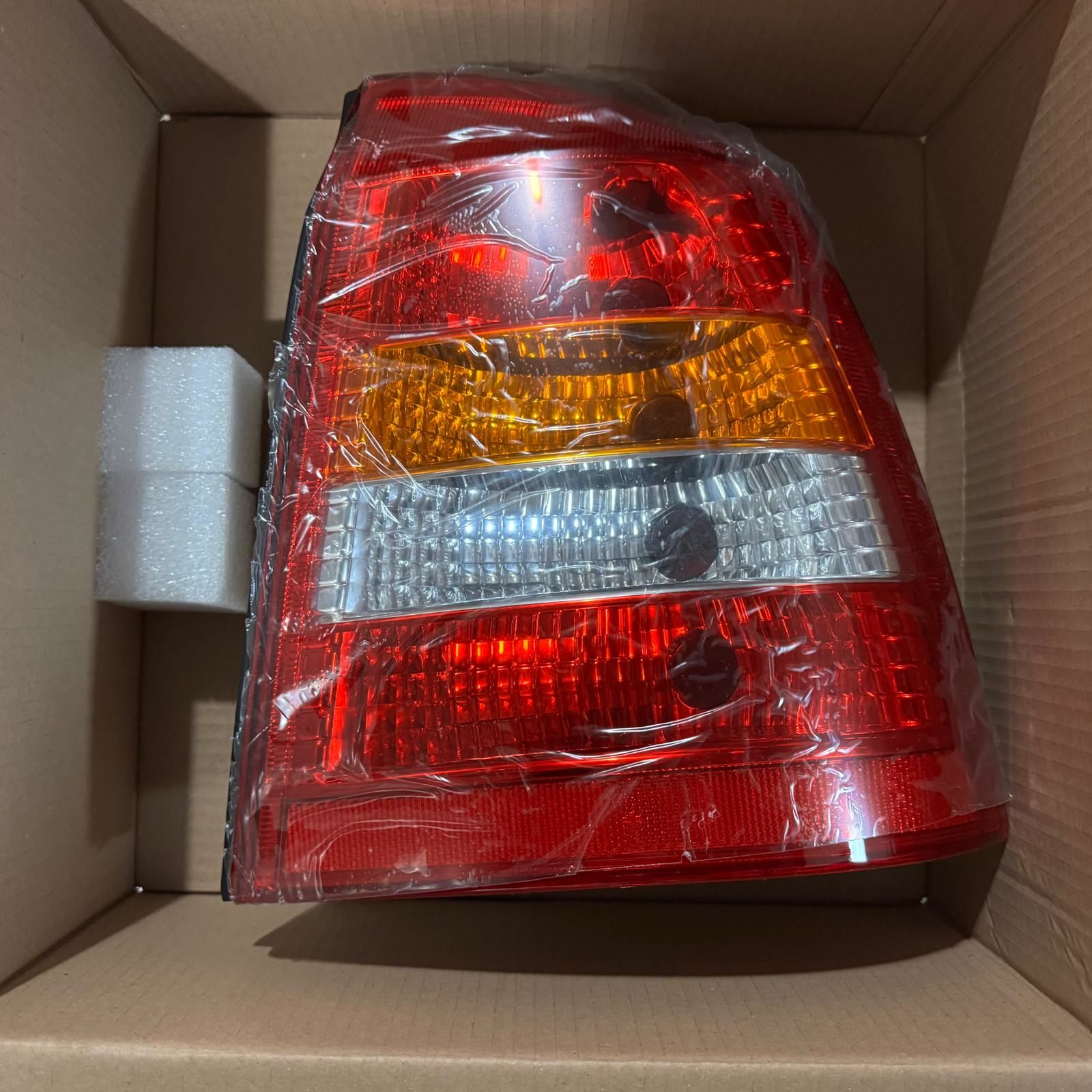 Opel Astra G Stop Lambası Sağ Sedan Carello Marka