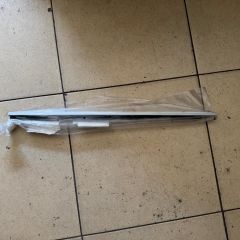 Opel Corsa F Arka Dış Kapı Cam Kenar Çıtası orjinal gm marka 9838916680