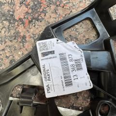 Opel Astra J Ön Sağ Tampon Braketi Makyajlı Kasa Orji̇nal Gm Marka 13368873