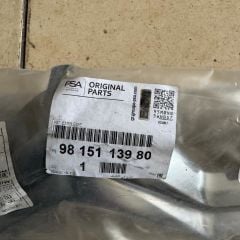 Ci̇troen C3 Ön Panjur Arması Orjinal Gm Marka 9815113980