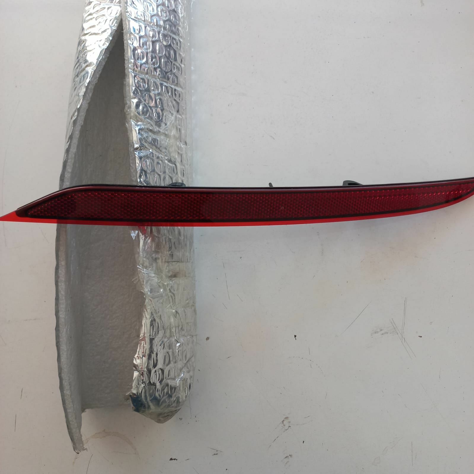 Opel Astra K Arka Tampon Reflektörü Sağ Gm Marka