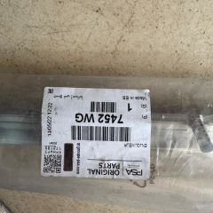 Citroen C5  Arka Tampon Ni̇jelajı Çitası Orji̇nal Gm Marka 7452WG