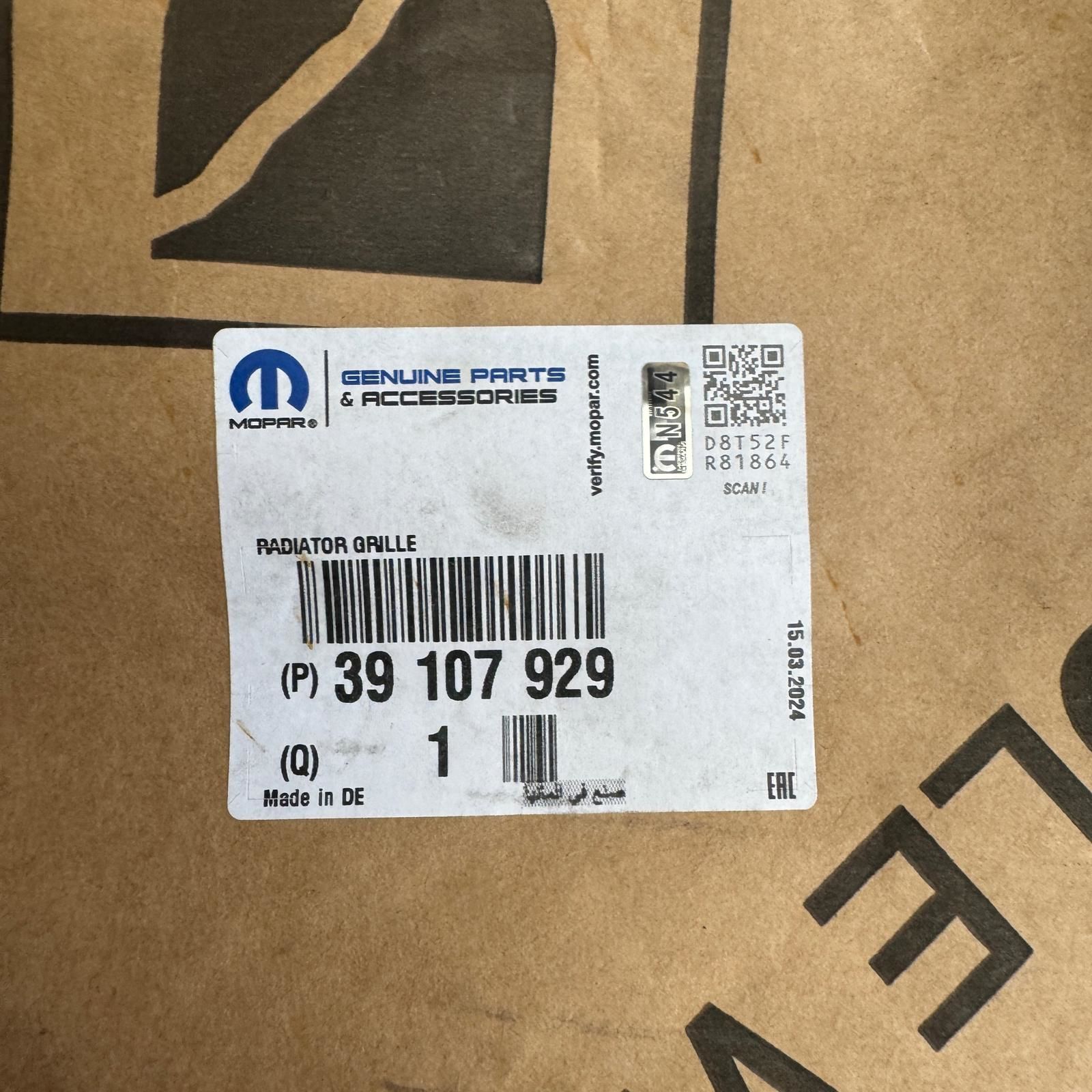 Opel İnsignia B Ön Panjur Komple Delikli Tip Orjinal Gm Marka 39107929