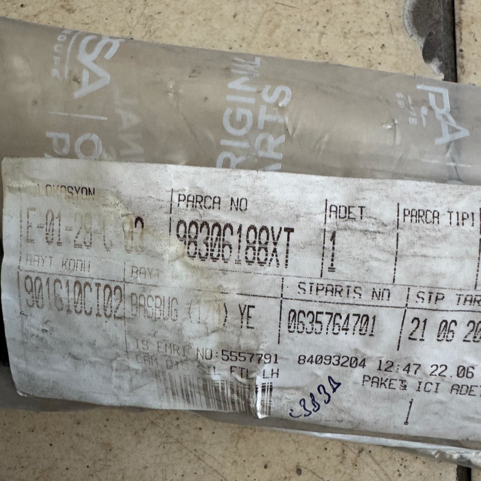 Citroen C4 X Dış Cam Sıyırıcı Fitili Sol Ön Nikelajlı Orjinal Gm Marka 98306188XT