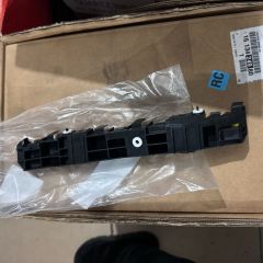 Opel Corsa E Arka Tampon Yan Braketi̇ Sol Gm Marka 39059838