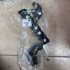 Opel Astra J HB Sol Arka Tampon Braketi Orjinal Gm Marka 13368086