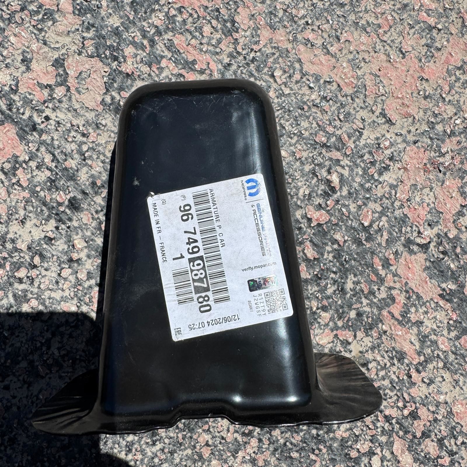 Peugeot 301 Arka Bağlantı Takozu Orjinal Gm Marka 9674998780