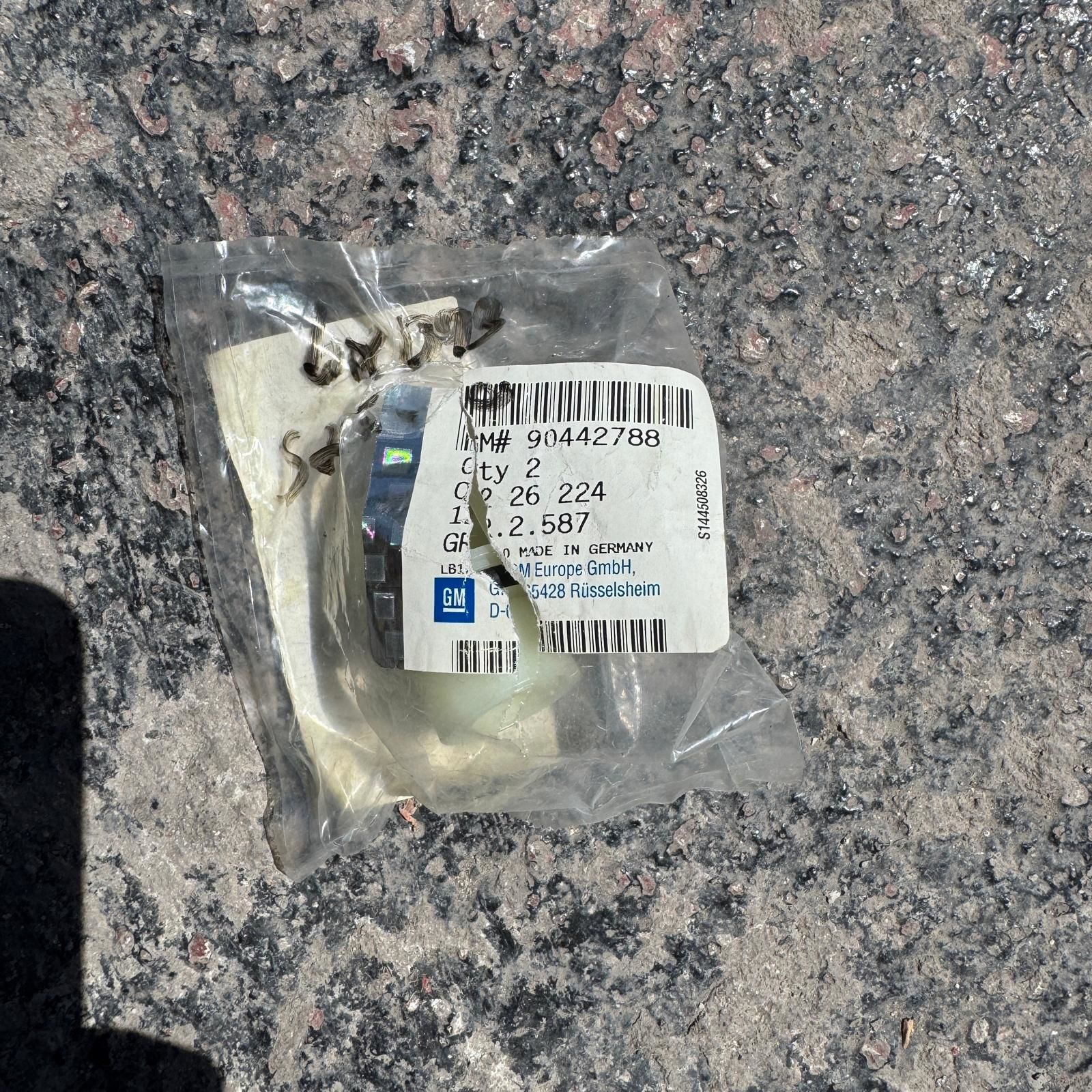 Opel Corsa B Ön Sinyal Lamba Duyu Sağ Sol Orjinal Gm Marka 90442788