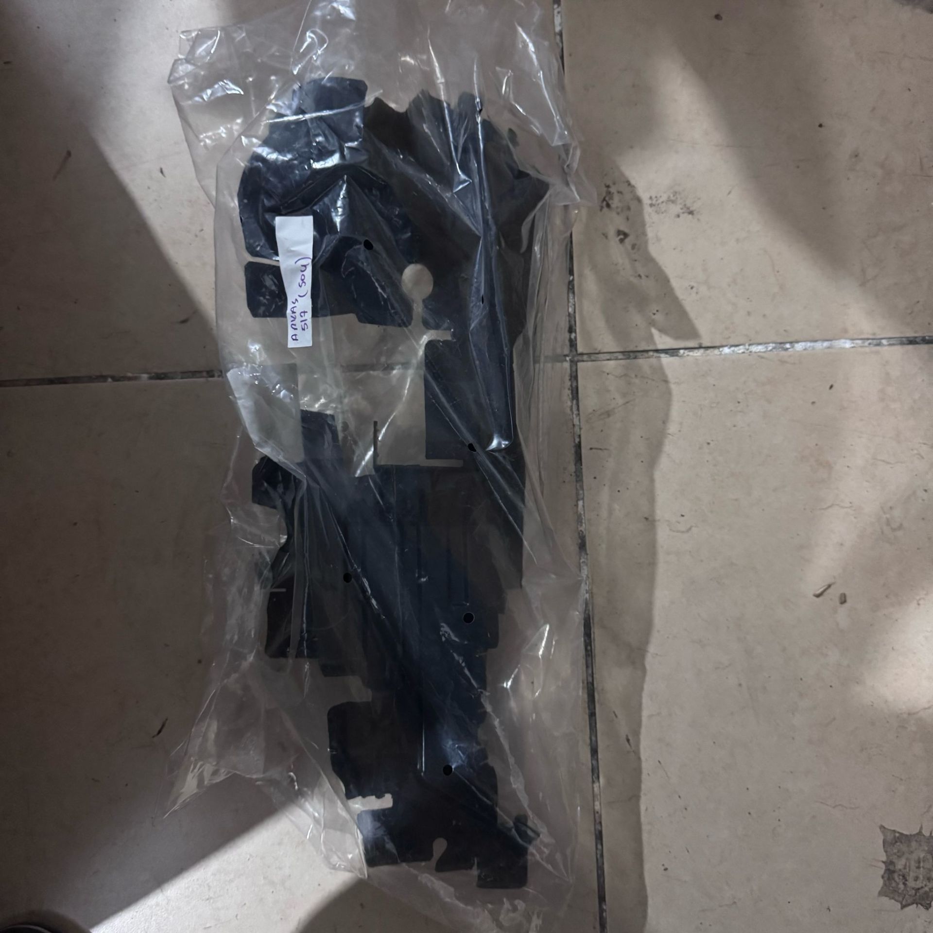 Opel  Corsa E Radyatör Hava Deflektörü Orji̇nal Gm Marka 13402389