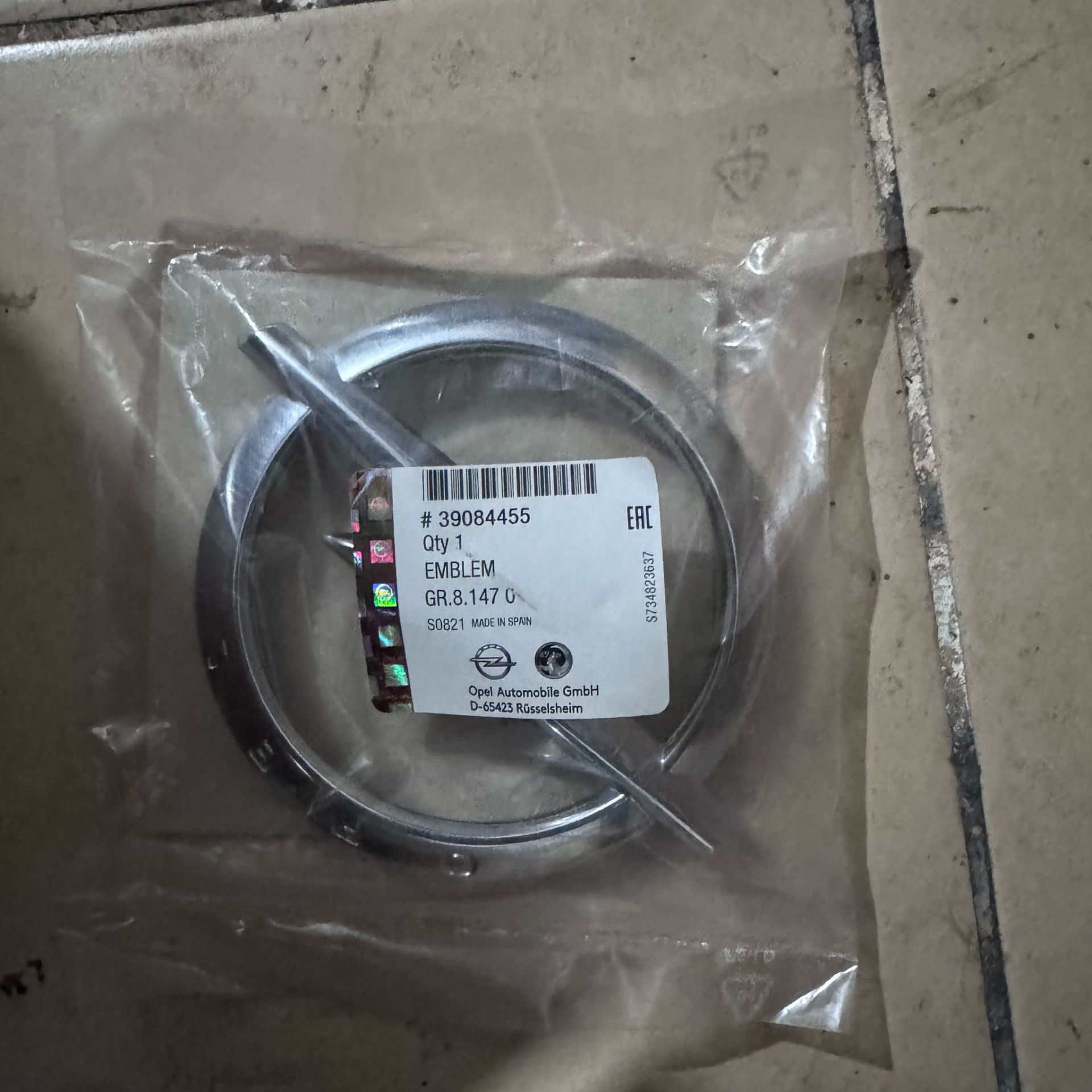 Opel Crossland X Ön Radyatör Panjur Amblemi Krom Orjinal Gm Marka 39084455