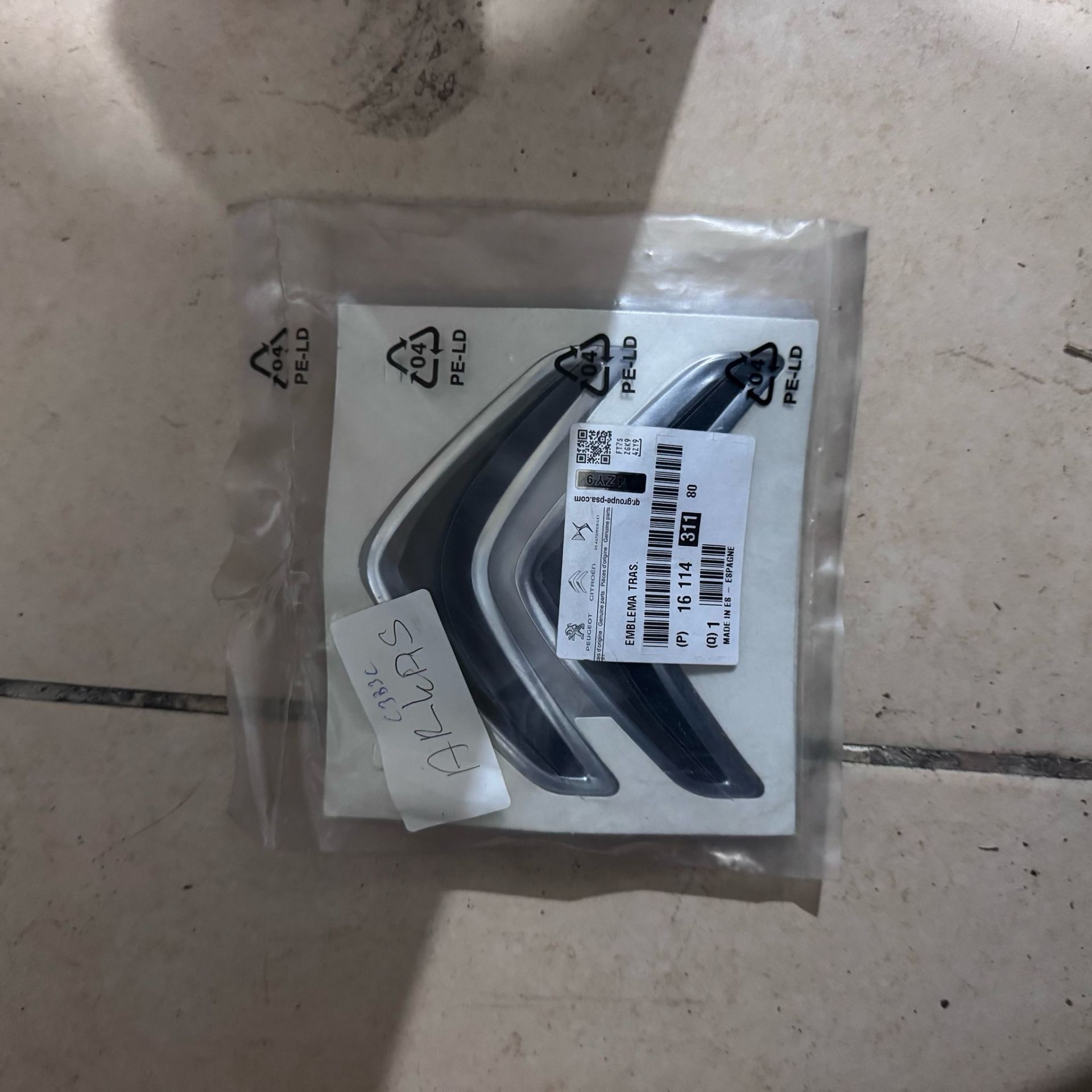 Citroen C4 Cactus Bagaj Arması Orjinal Gm Marka 1611431180