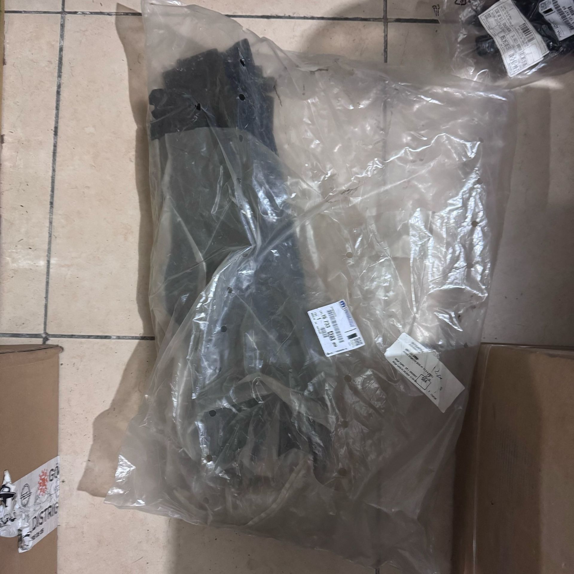 Opel Corsa F Fan Davlumbaz Çerçevesi Orjinal Gm Marka 1673342380