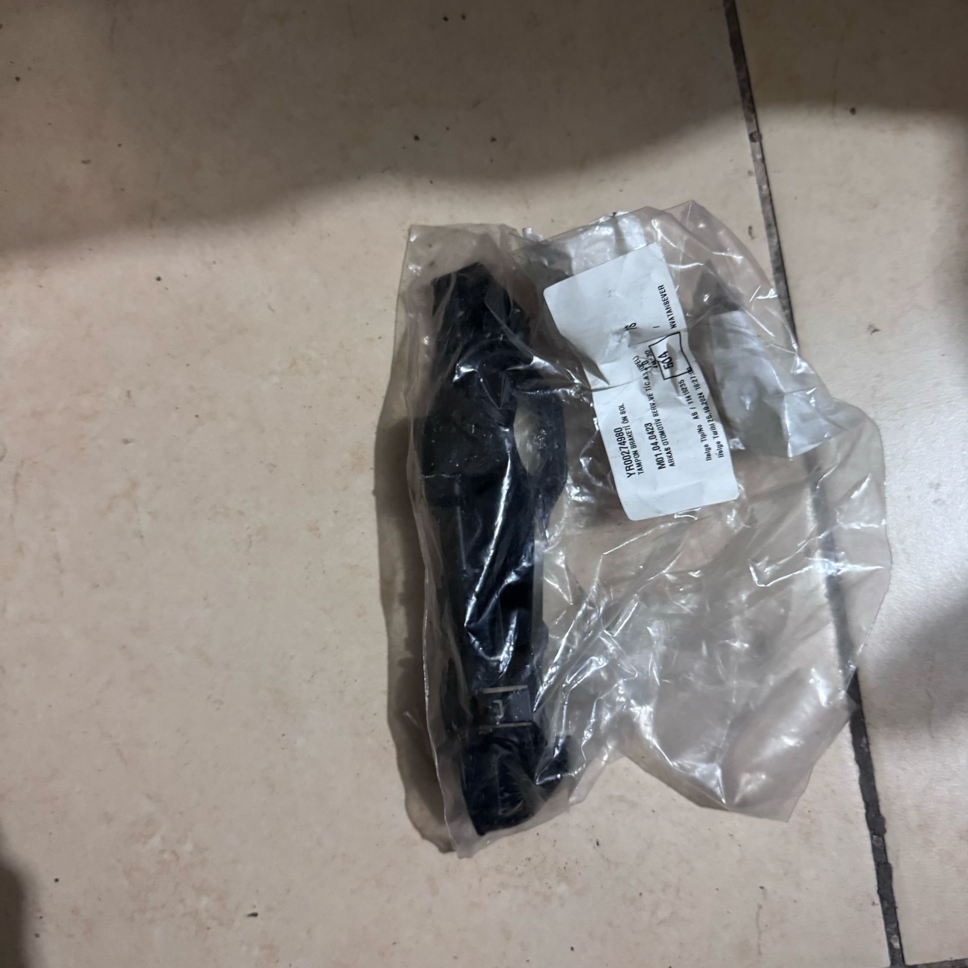 Opel İnsignia B Sol Ön Tampon Braketi Orjinal Gm Marka YR00274980