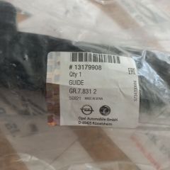 Opel Corsa D Arka Tampon Orta Braketi Gm Marka