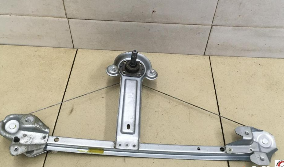 Opel Astra H Arka Cam Kri̇kosu Sağ Manuel Gm Marka