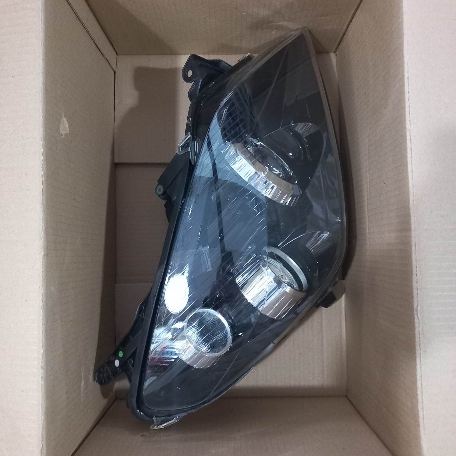 Opel Astra H Sağ Far Xenon Gm Marka