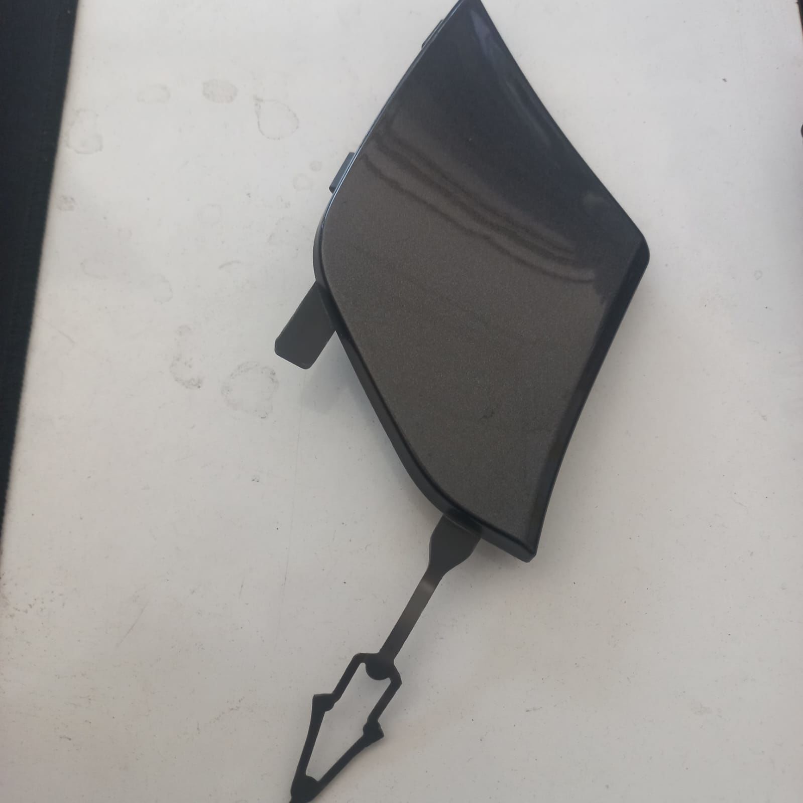 Opel Combo E Ön Tampon Çeki̇ Kapağı Gm Marka