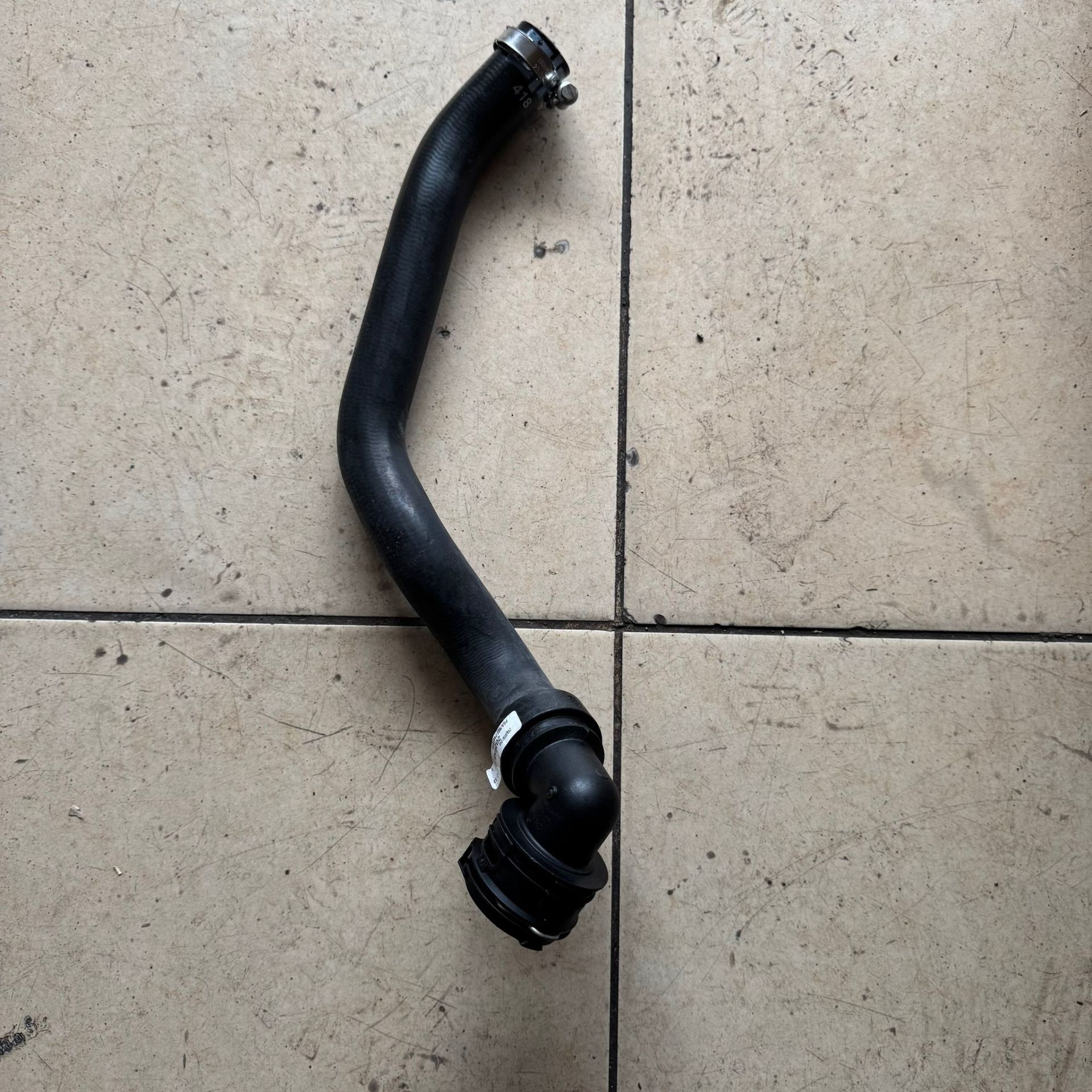 Peugeot 1,5 Di̇zel Radyatör Üst Hortumu Psa Marka