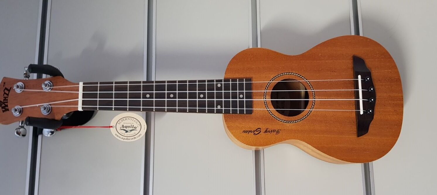 UKULELE 21'' SOPRANO