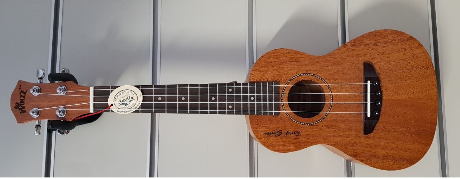 UKULELE 23'' CONCERT