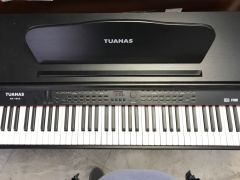 DİJİTAL PİYANO  AHŞAP GÖRÜNÜMLÜ SİYAH