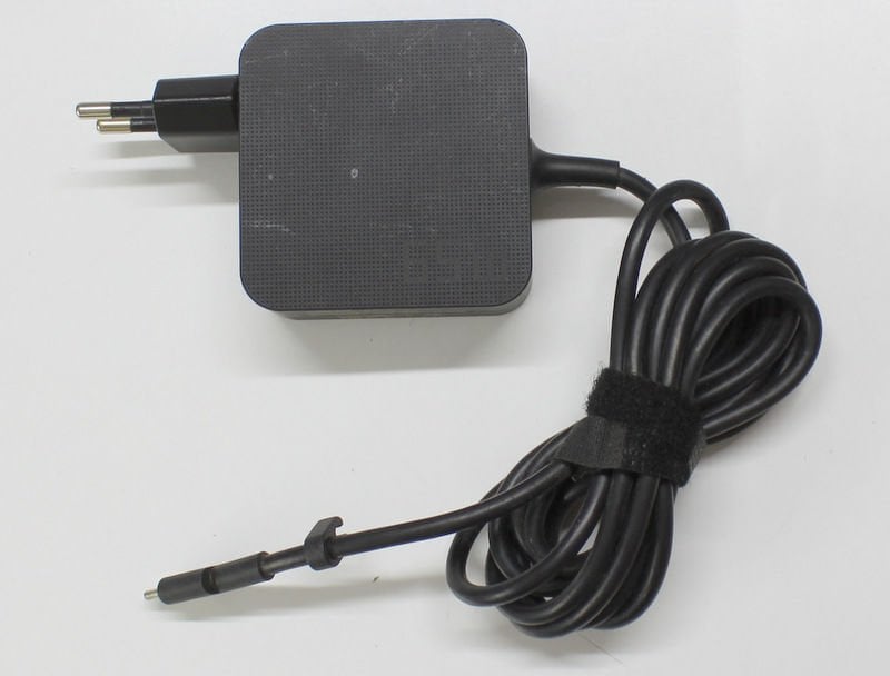 Asus Orijinal Type C Adaptör Şarj Cihazı 20V 3.25A