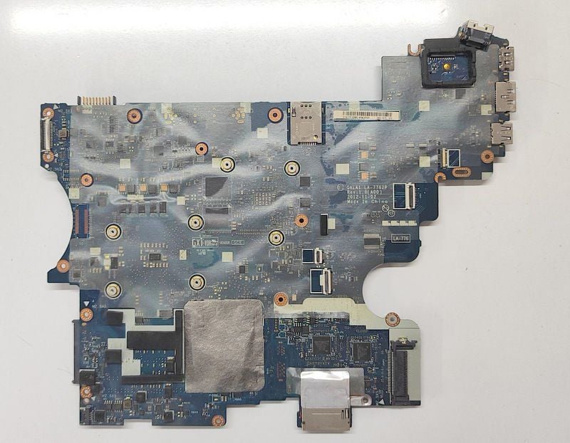 Dell Latitude P19F001 Orijinal NVIDIA NVS 5200M Anakart QALA1 LA-7762P